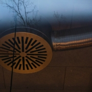 Rejilla circular de ventilación con conductos acoplados
